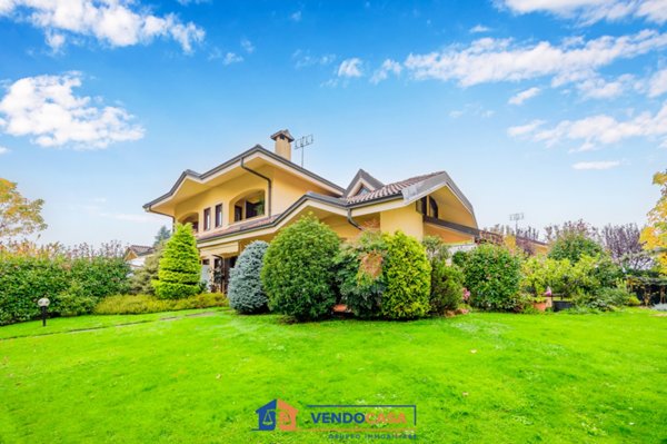 casa indipendente in vendita a Borgo San Dalmazzo