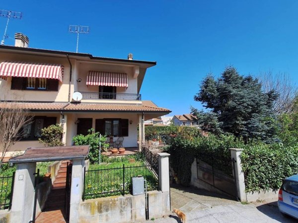 casa indipendente in vendita a Borgo San Dalmazzo