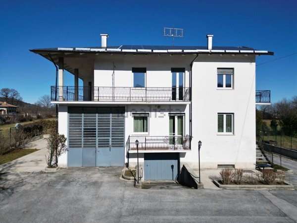 casa indipendente in vendita a Borgo San Dalmazzo