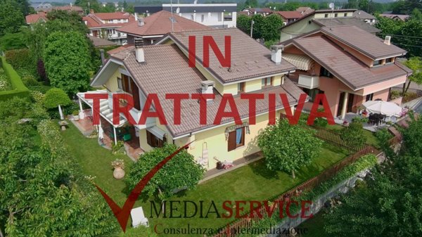 casa indipendente in vendita a Borgo San Dalmazzo