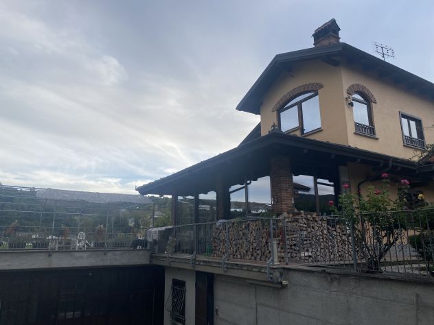 casa indipendente in vendita a Borgo San Dalmazzo