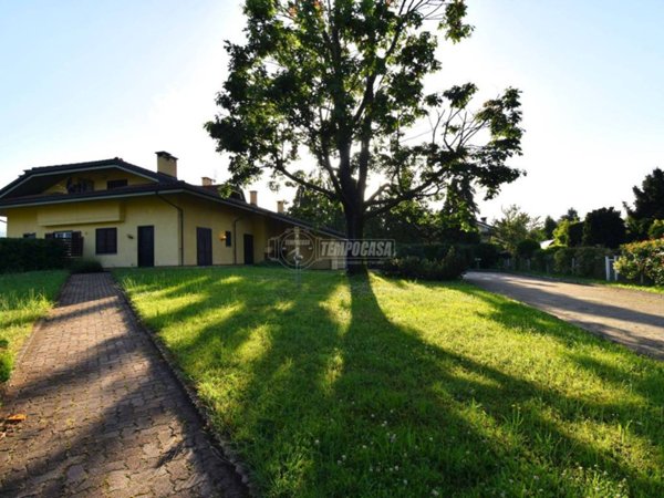 casa indipendente in vendita a Borgo San Dalmazzo