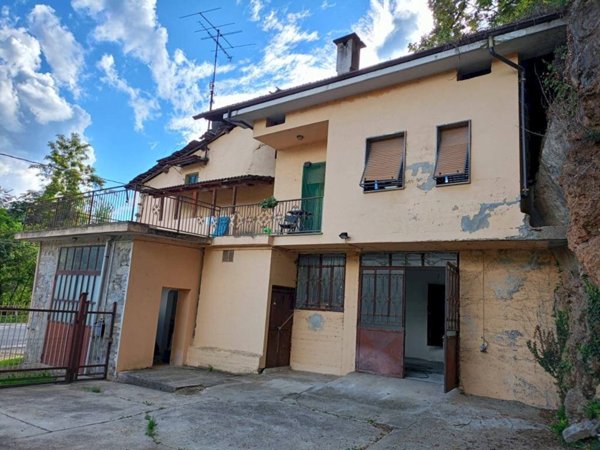 locale di sgombero in vendita a Borgo San Dalmazzo