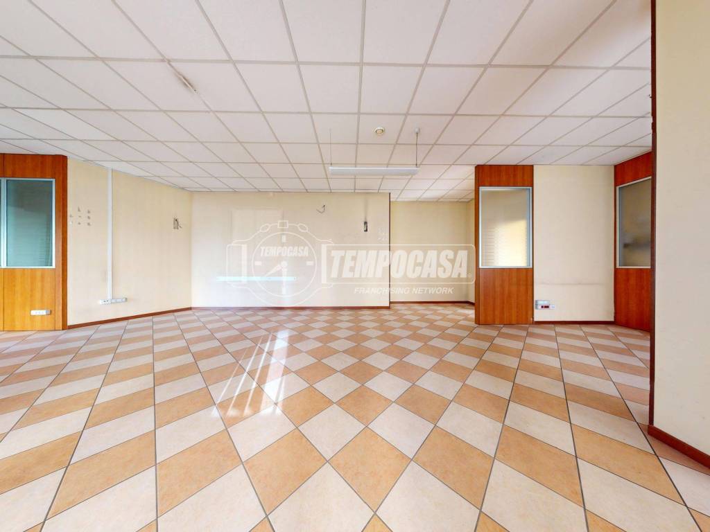 negozio in vendita a Borgo San Dalmazzo