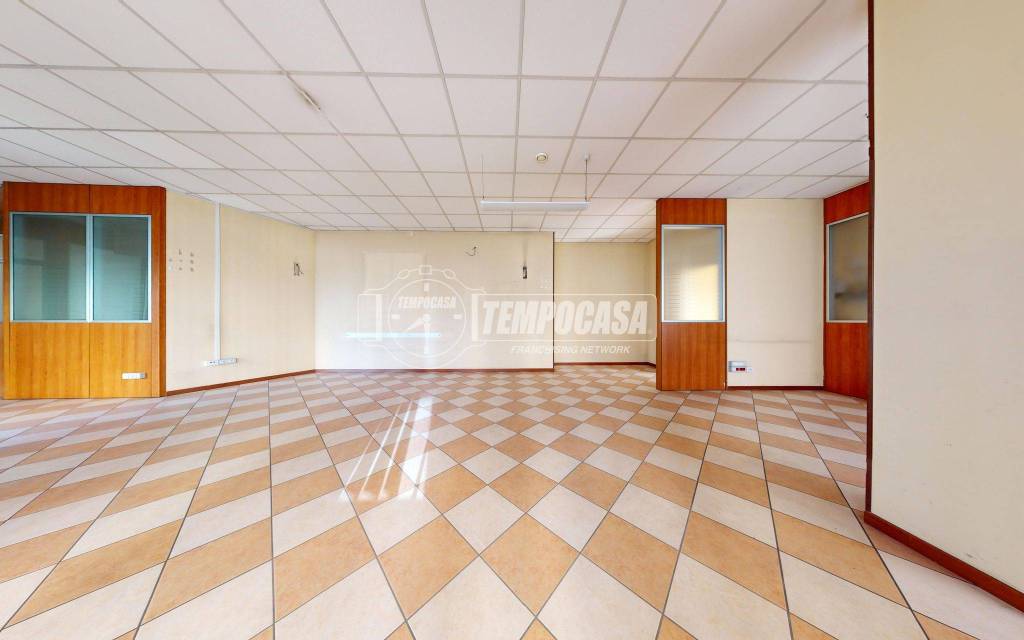 negozio in vendita a Borgo San Dalmazzo