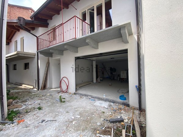 casa indipendente in vendita a Borgo San Dalmazzo