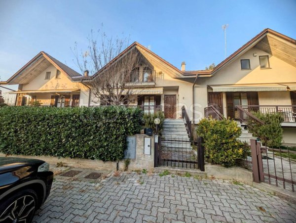 casa indipendente in vendita a Borgo San Dalmazzo