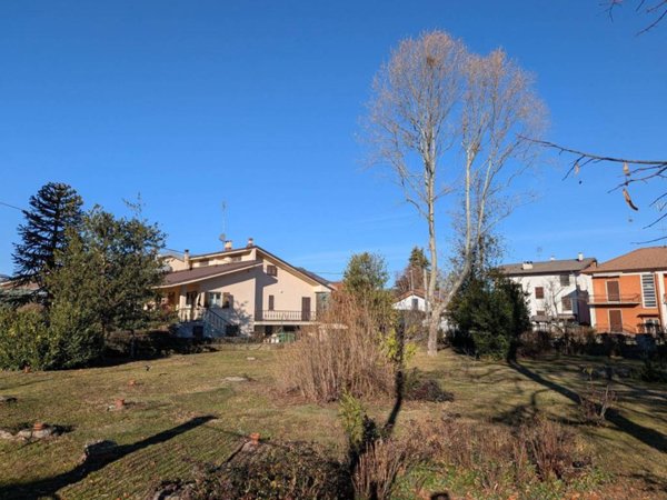 terreno edificabile in vendita a Borgo San Dalmazzo