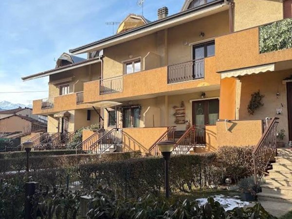 casa indipendente in vendita a Borgo San Dalmazzo