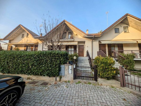 casa indipendente in vendita a Borgo San Dalmazzo