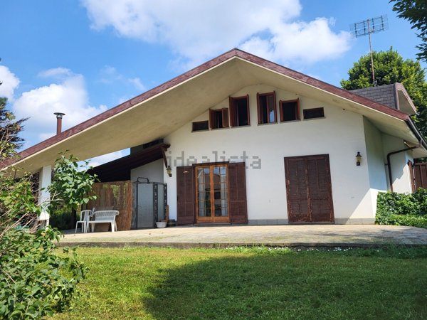 casa indipendente in vendita a Borgo San Dalmazzo