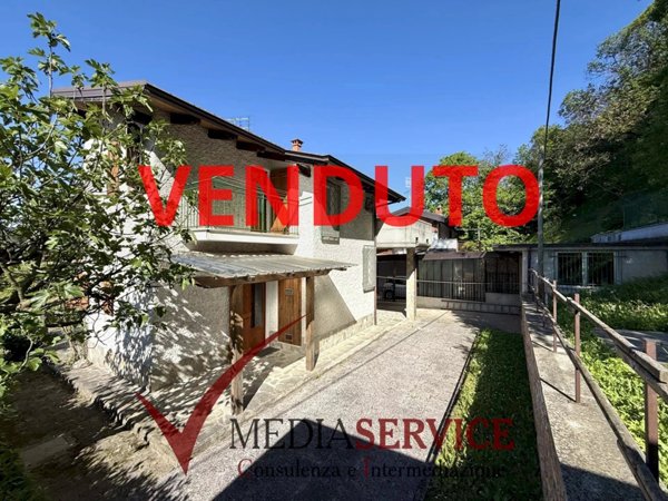 casa indipendente in vendita a Borgo San Dalmazzo in zona Beguda