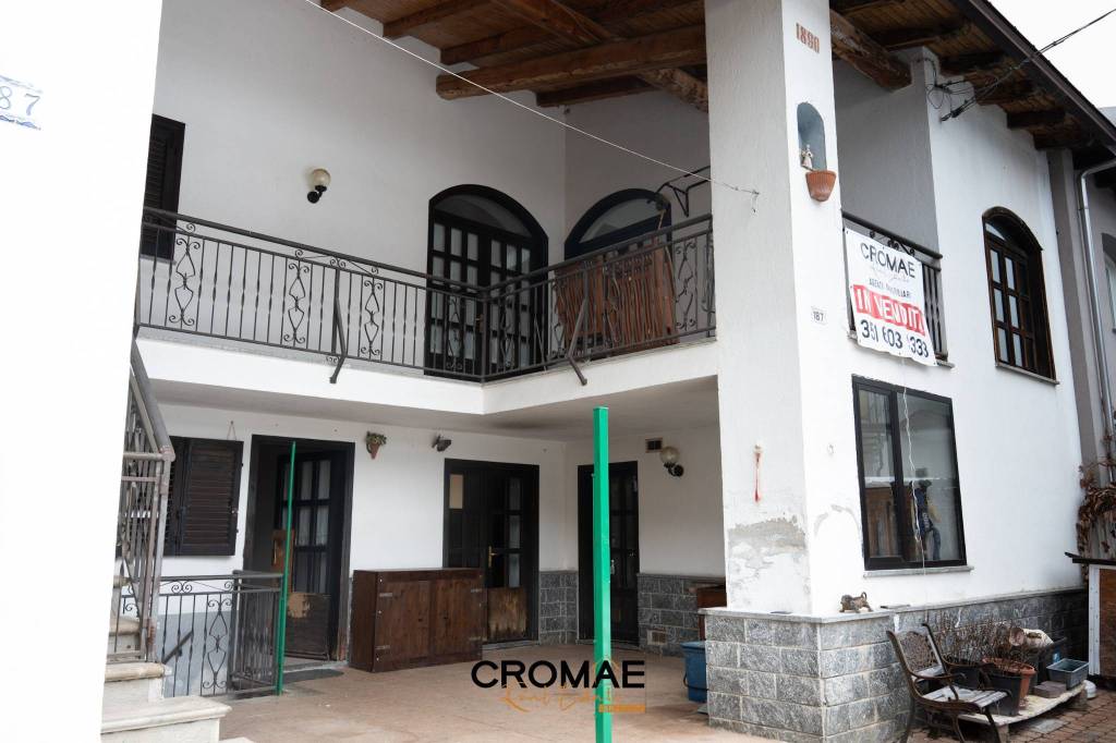 casa indipendente in vendita a Borgo San Dalmazzo in zona Beguda