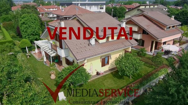 casa indipendente in vendita a Borgo San Dalmazzo