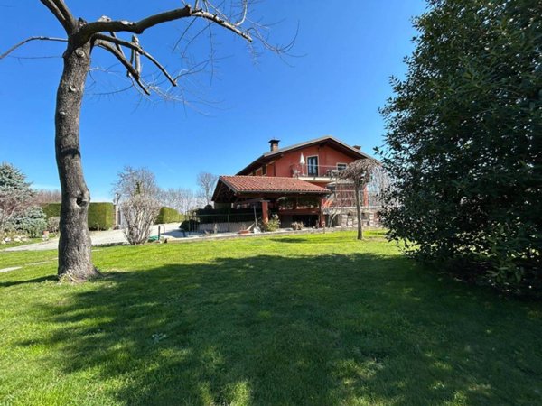 casa indipendente in vendita a Borgo San Dalmazzo