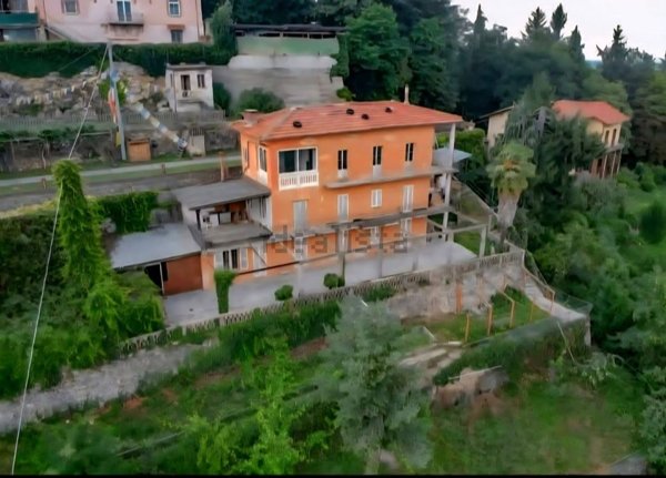 casa indipendente in vendita a Borgo San Dalmazzo