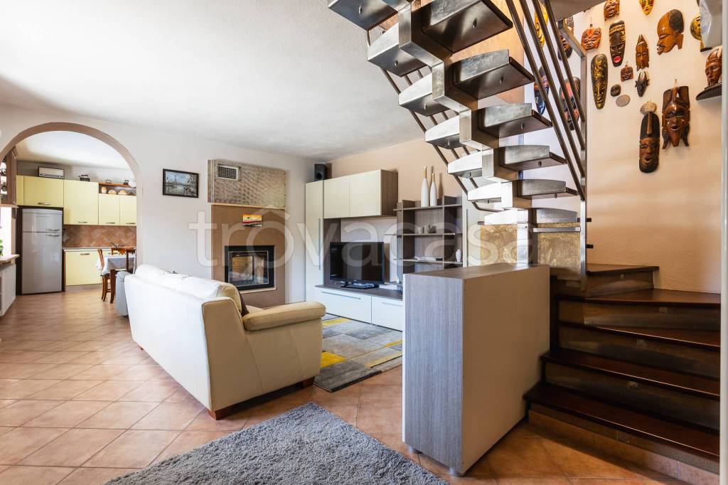 casa indipendente in vendita a Borgo San Dalmazzo
