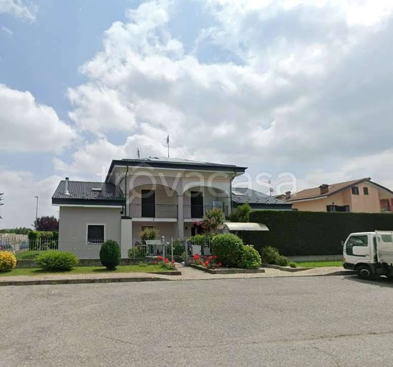 casa indipendente in vendita a Borgo San Dalmazzo
