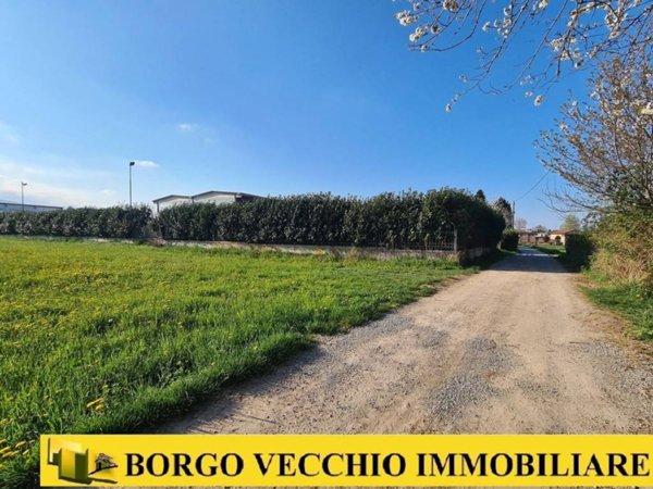 terreno edificabile in vendita a Borgo San Dalmazzo