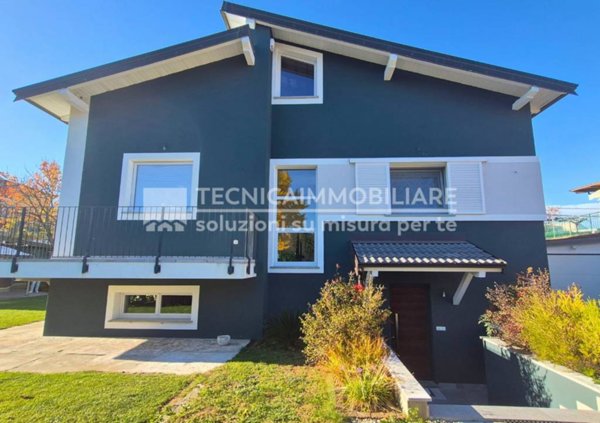 casa indipendente in vendita a Borgo San Dalmazzo