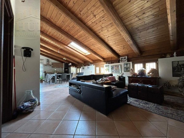 casa indipendente in vendita a Borgo San Dalmazzo