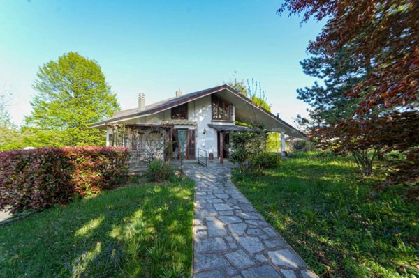 casa indipendente in vendita a Borgo San Dalmazzo