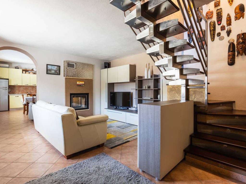 casa indipendente in vendita a Borgo San Dalmazzo