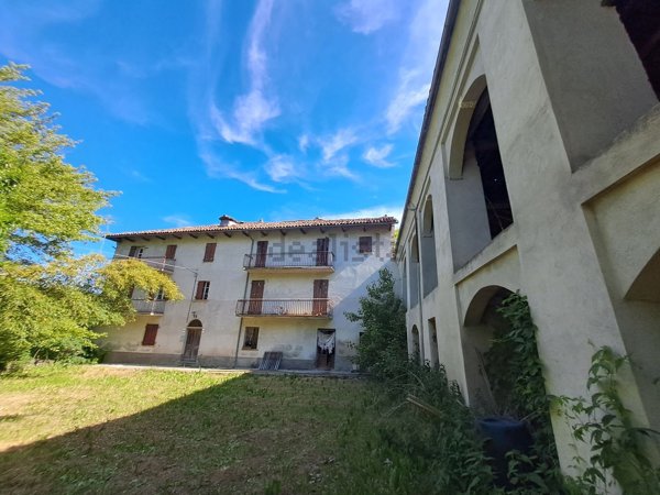 casa indipendente in vendita a Bosia