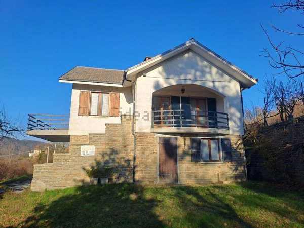 casa indipendente in vendita a Bosia