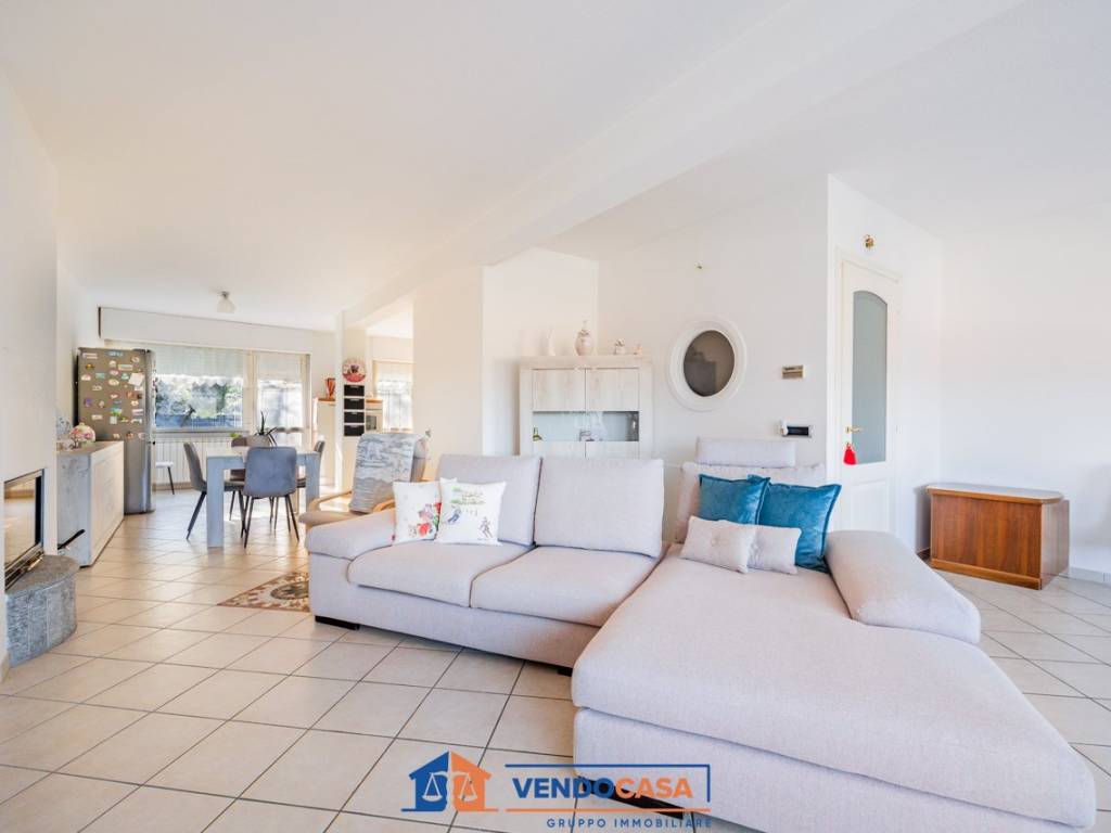 casa indipendente in vendita a Bossolasco