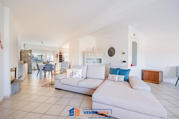 casa indipendente in vendita a Bossolasco