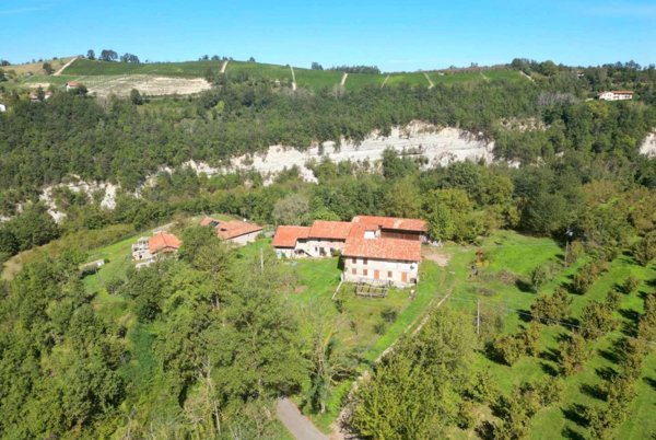 casale in vendita a Bossolasco