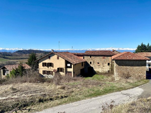 casa indipendente in vendita a Bossolasco
