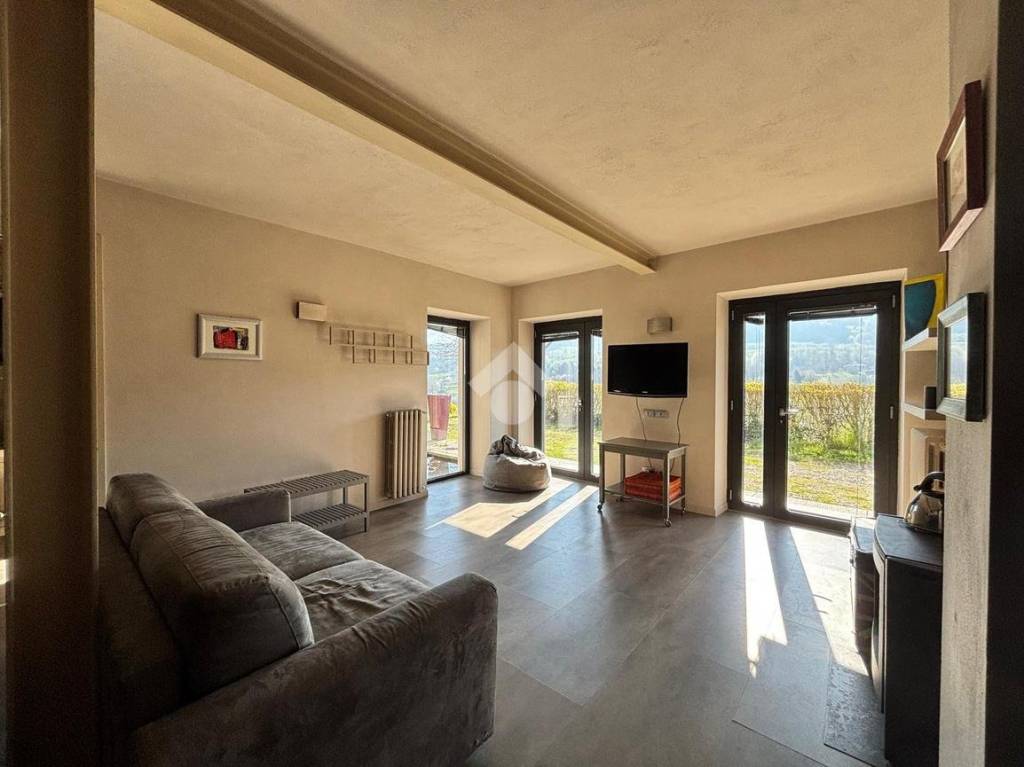 casa indipendente in vendita a Bossolasco