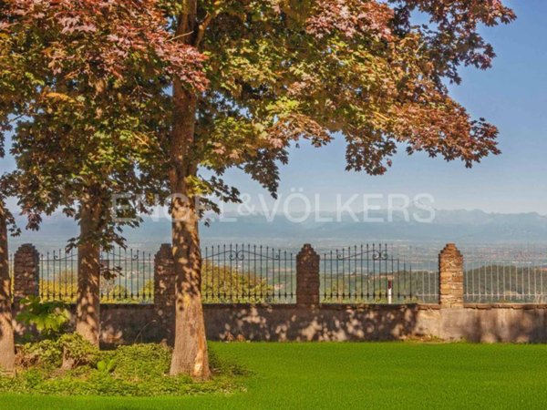 casa indipendente in vendita a Bossolasco