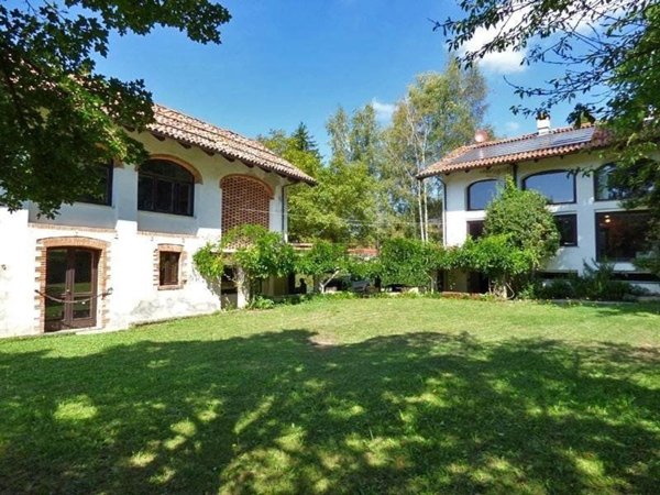 casale in vendita a Bossolasco