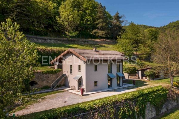 casa indipendente in vendita a Bossolasco
