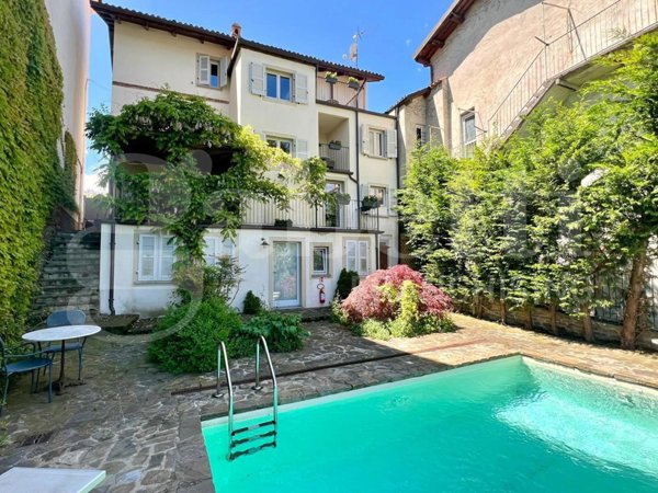 casa indipendente in vendita a Bossolasco