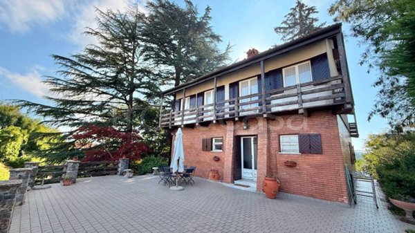 casa indipendente in vendita a Bossolasco