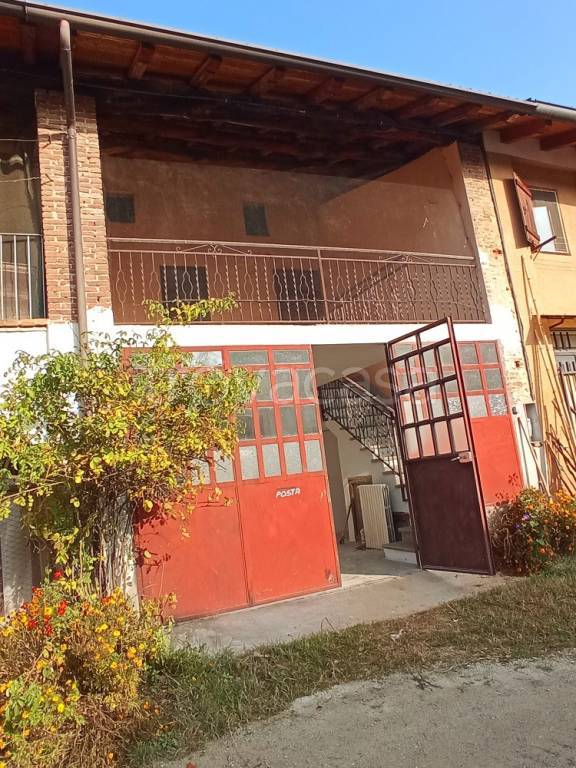 casa indipendente in vendita a Boves in zona Fontanelle