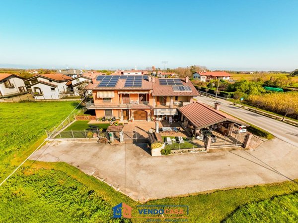 casa indipendente in vendita a Boves