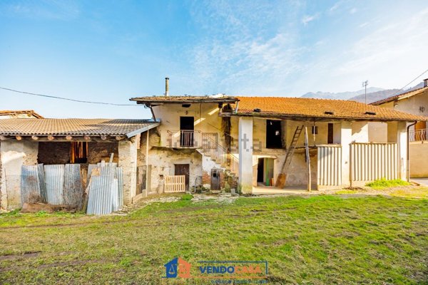 appartamento in vendita a Boves in zona Castellar
