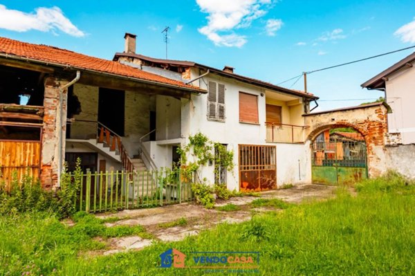 casa indipendente in vendita a Boves in zona Rivoira