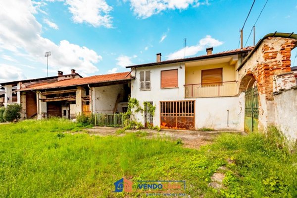 locale di sgombero in vendita a Boves in zona Rivoira