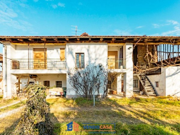 casa indipendente in vendita a Boves in zona Rivoira
