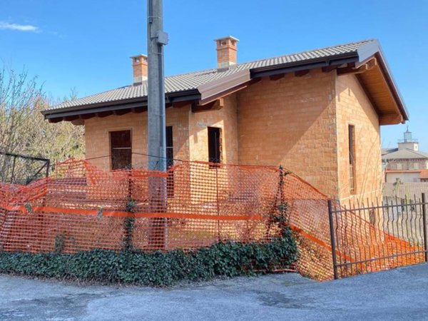 casa indipendente in vendita a Boves
