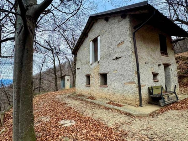 casa indipendente in vendita a Boves in zona Castellar