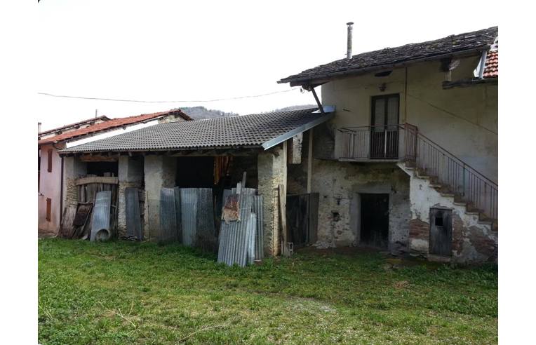 casa indipendente in vendita a Boves in zona Castellar