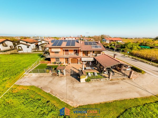 casa indipendente in vendita a Boves