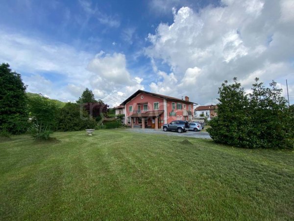 casa indipendente in vendita a Boves in zona Madonna dei Boschi